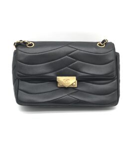 Chanel - Push Lock Wave Stitch