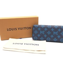 Louis Vuitton - Wallet, Plastic