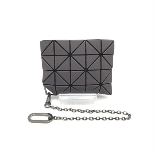 ISSEY MIYAKE - Geometric design mini pouch with chain