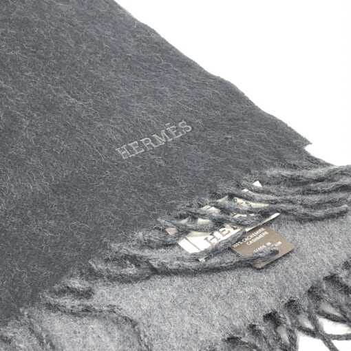 Hermès - Cashmere scarf with fringed edges - Image 2