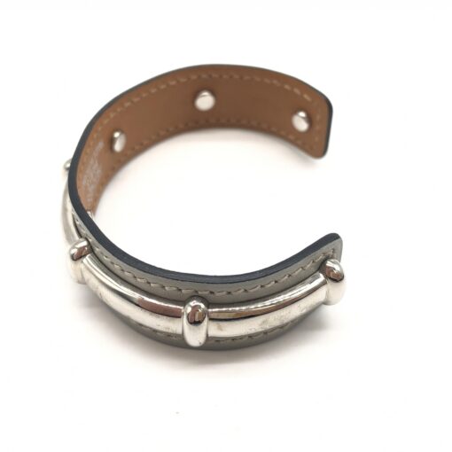 Hermès - Leather cuff bracelet with silver accents - Image 2