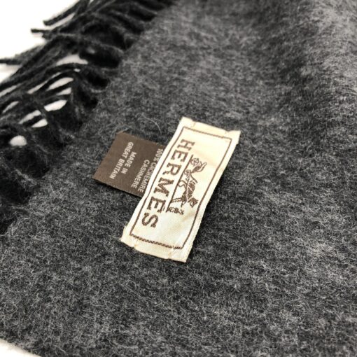 Hermès - Cashmere scarf with fringed edges - Image 4