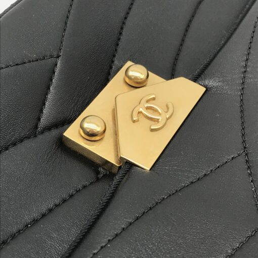 Chanel - Push Lock Wave Stitch - Image 8
