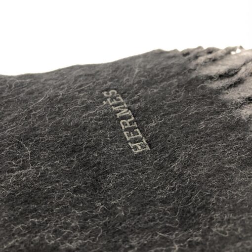 Hermès - Cashmere scarf with fringed edges - Image 8