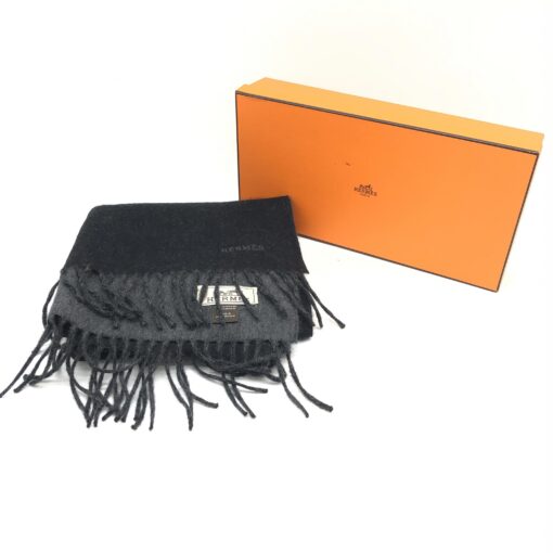Hermès - Cashmere scarf with fringed edges - Image 9