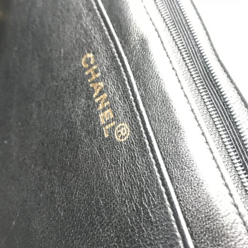 Chanel - Chanel Maxi lambskin chain shoulder bag - Image 9